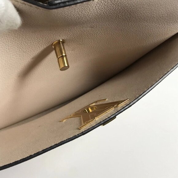 LOUIS VUITTON M24638 Lock Me Lock & Walk 2WAY bag Shoulder Bag Ivory - Picture 13 of 13